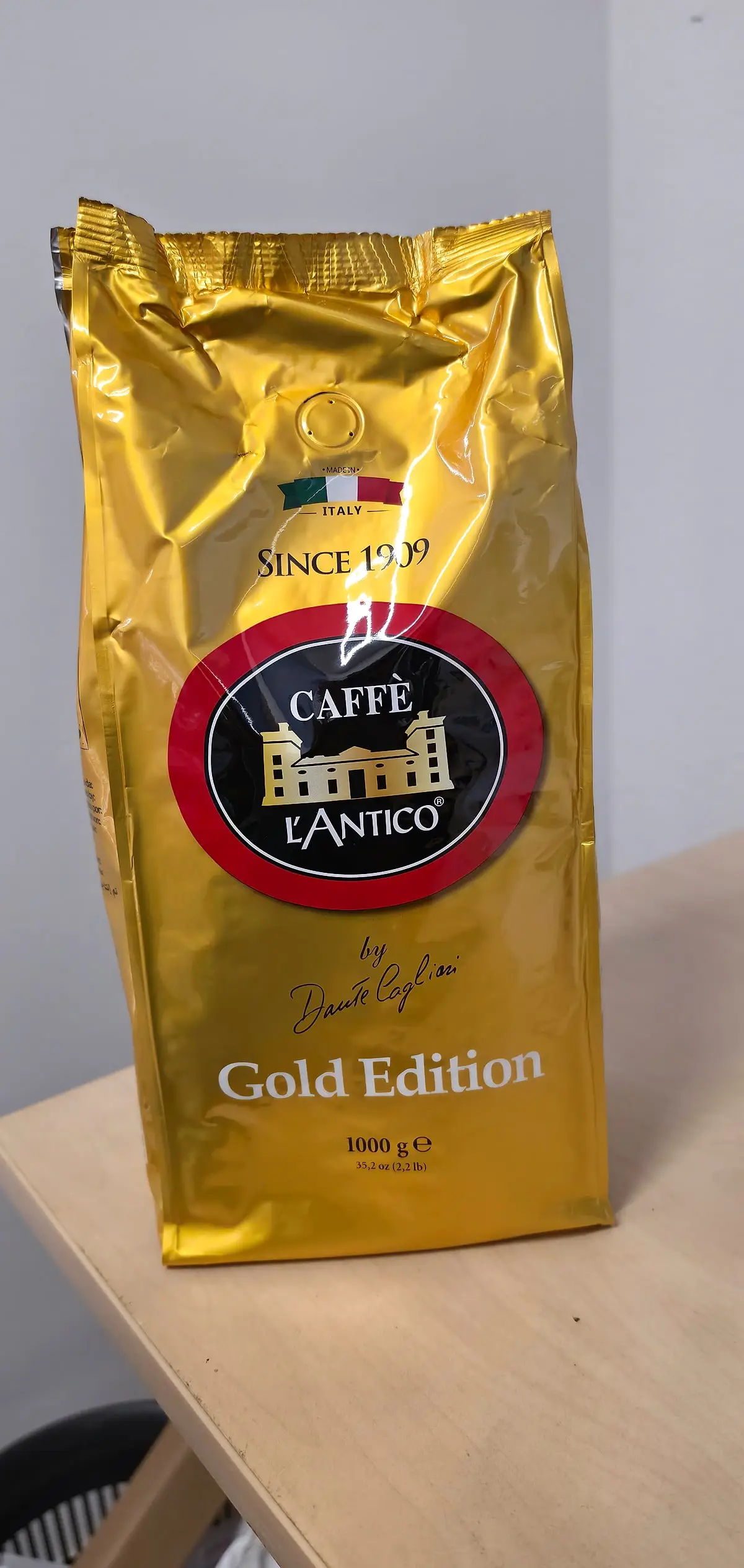 Caffè L’Antico Gold Edition, 1 kg Bohnen, goldene Packung mit Logo